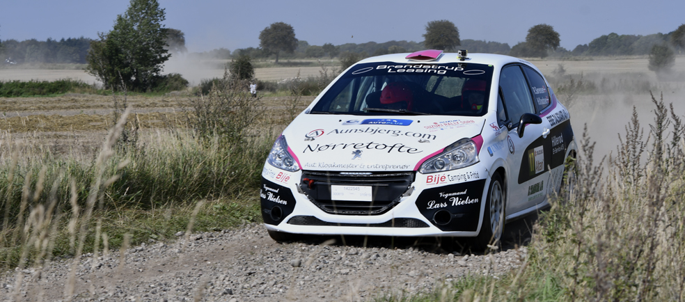 Allerede på den anden hastighedsprøve ved Vielsted mærkede Rasmus Sørensen olielugt som det første tegn på, at der var noget galt, selvom det ikke kunne mærkes på bilen.
(Foto: specialpress@gmal.com)